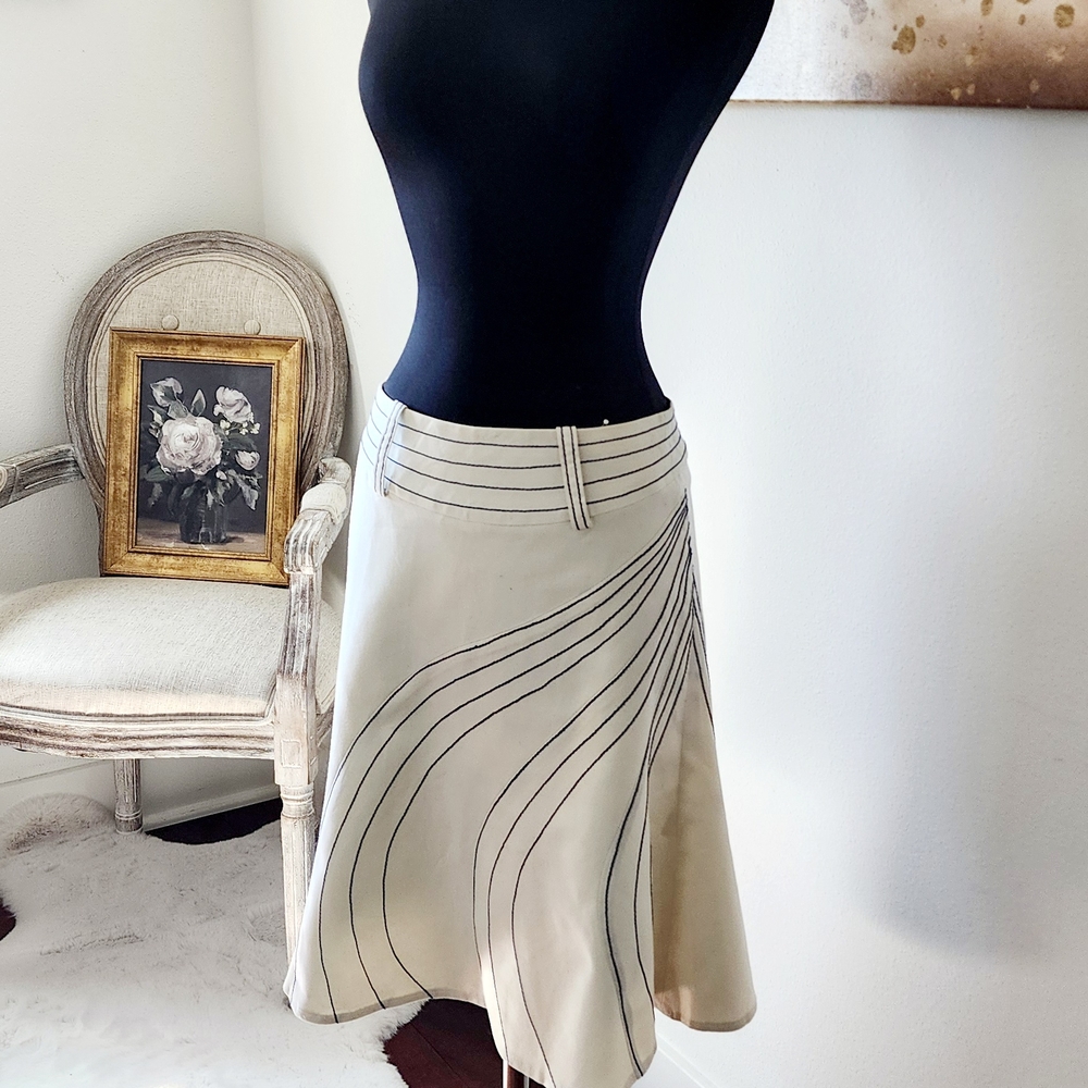 👗Nanette Lepore Cotton Flare Cream Skirt with Abstract Navy Blue Accents Size 0